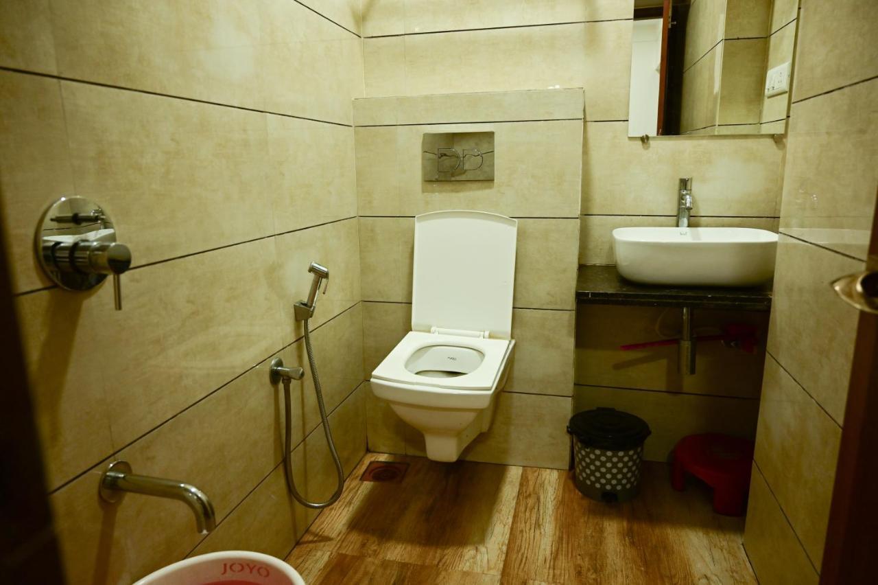 Hotel Diamora Residency Thána Kültér fotó