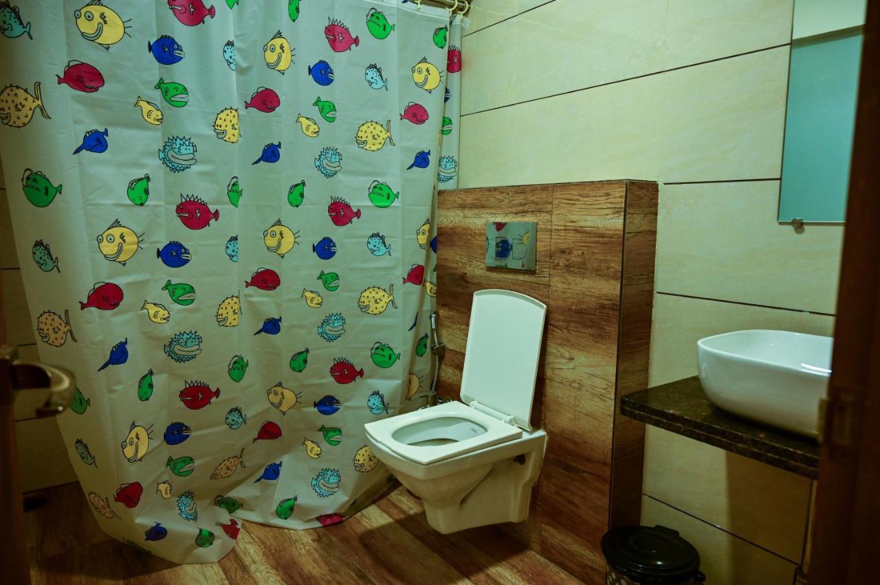 Hotel Diamora Residency Thána Kültér fotó