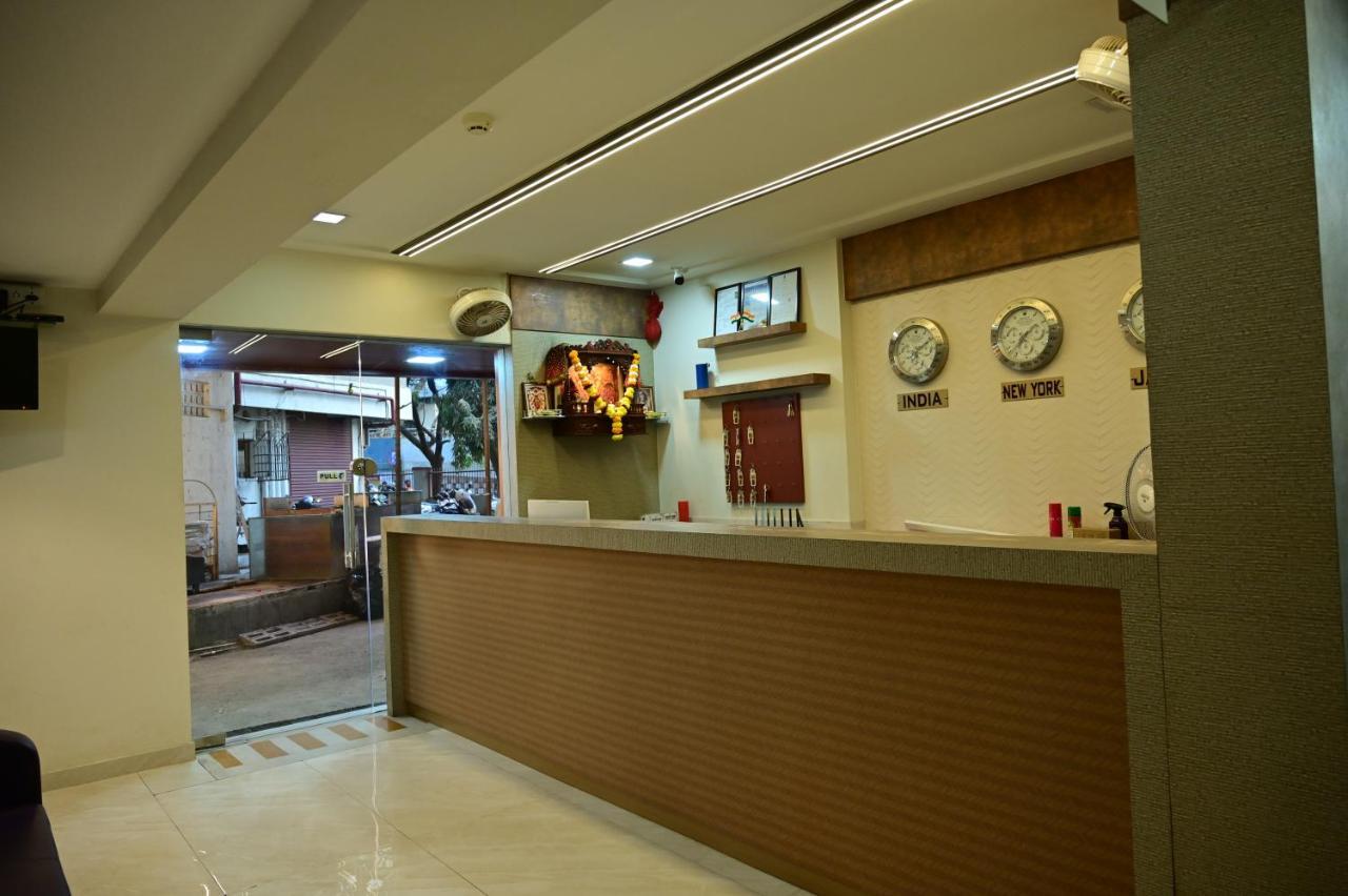 Hotel Diamora Residency Thána Kültér fotó