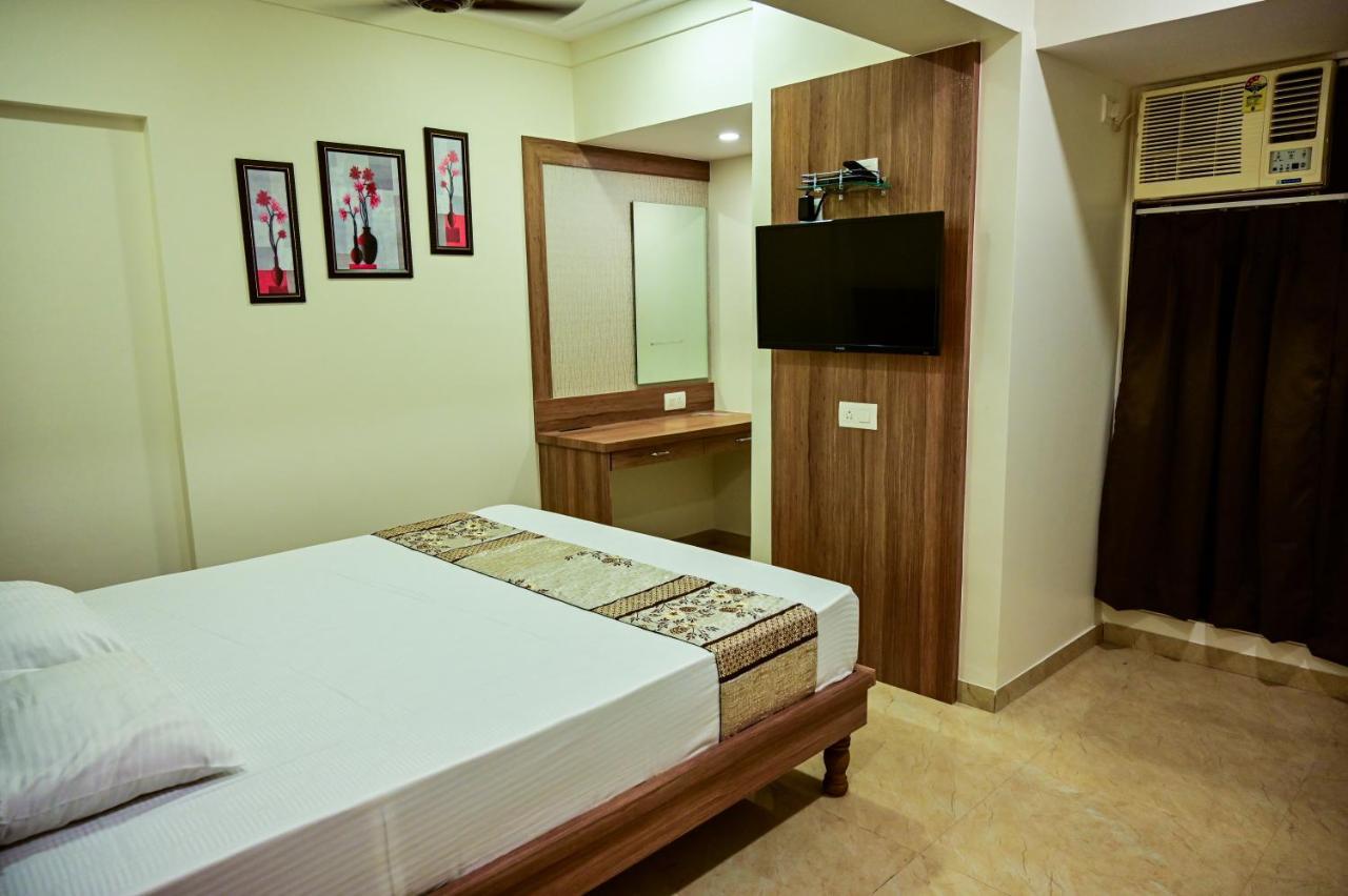 Hotel Diamora Residency Thána Kültér fotó