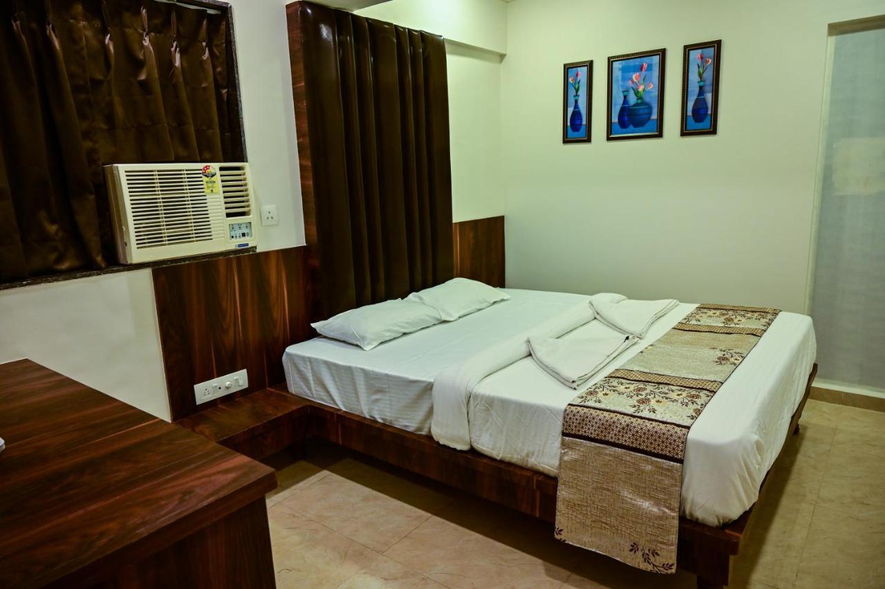 Hotel Diamora Residency Thána Kültér fotó